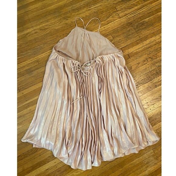 By Together light pink shimmery pleated spaghetti strap dress - Picture 2 of 3